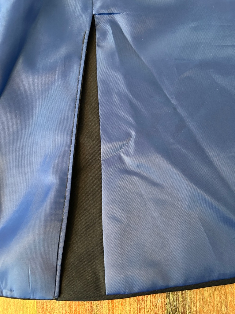Nautica Navy Blazer with Gold Buttons: Youth 18/Men’s S - Picture 11 of 14